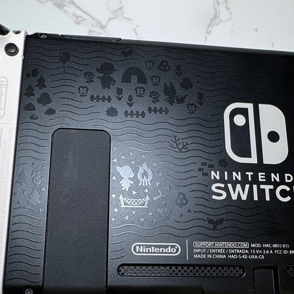 Nintendo Switch Console Animal Crossing Edition - Picture 10 of 15